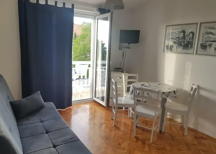 Apartment Marijana Hudan Malinska